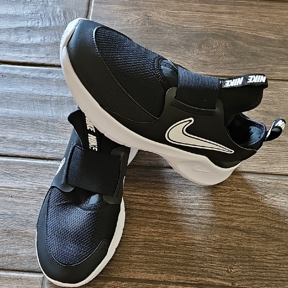 Nike Kids Black and White Slip-On Sneakers